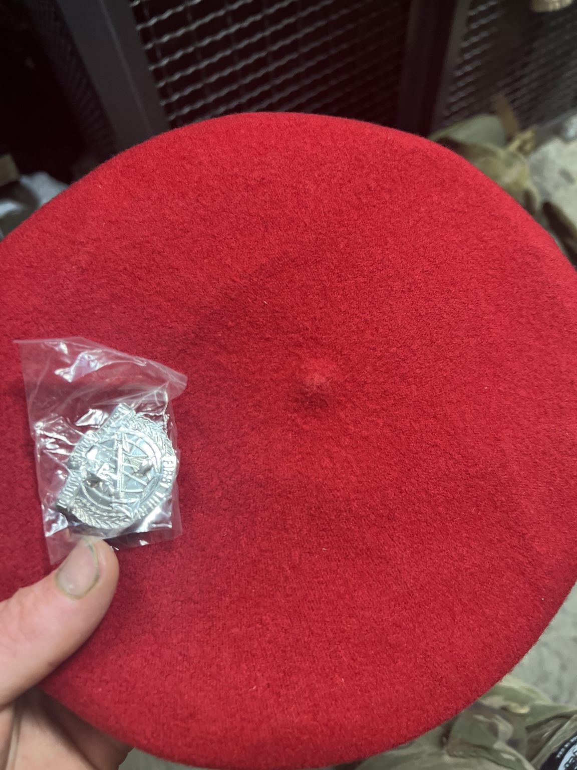 Combat Control red beret and insignia